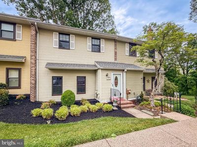52 Woodbridge Ct N