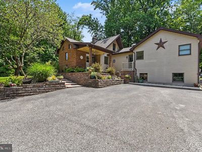 7627 Chapman Rd