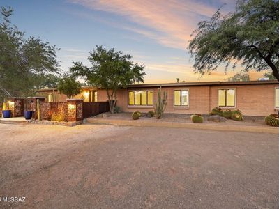 1630 W Montebella Pl