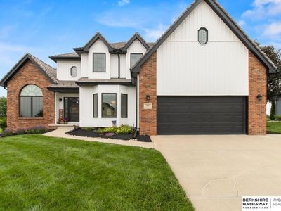 906 Bailey Dr