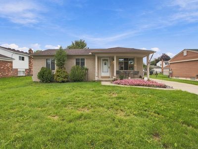 35537 Connecticut Dr