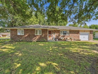 98 E Beulah St