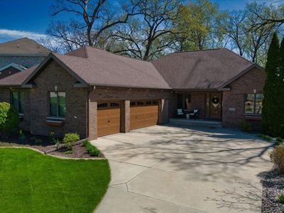 1801 Maplecrest Drive