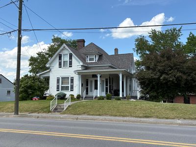412 Jones Ave