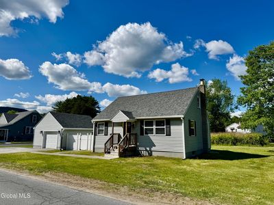 18 3rd Avenue