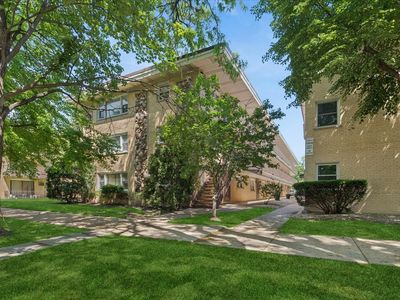 5332 W Windsor Ave APT 3E