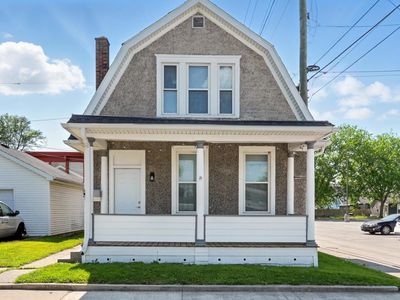 615 Fry St