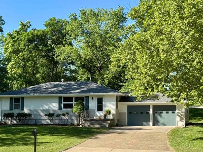 1951 Briarcliff Ln