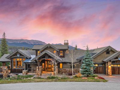 584 Peerless Drive