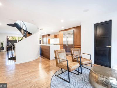 283 Locust St