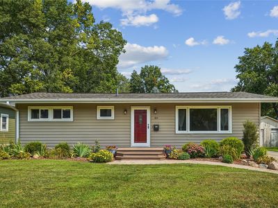 Property at 404 Columbus St, Pella, IA