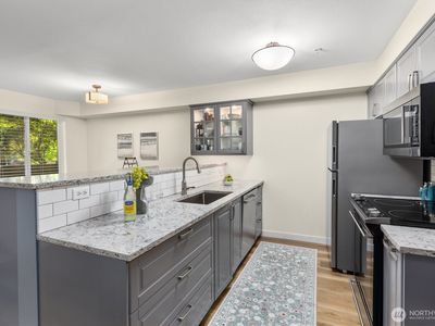 5501 Lakemont Boulevard SE #102