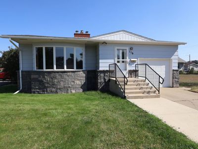 116 3rd St SW