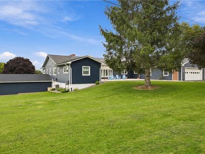 56 White Springs Ln