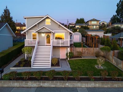 808 Renton Avenue S