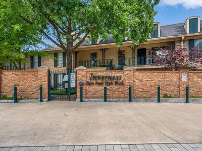 800 Post Oak Blvd APT 34