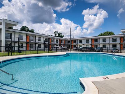 1500 Main St #301