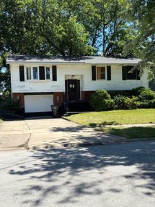 17101 Locust Dr