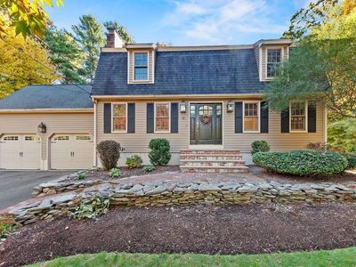 12 Essex St