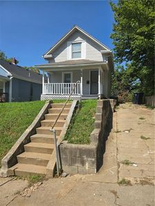 3738 Brooklyn Ave