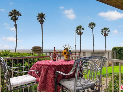 200 E Surfside Dr