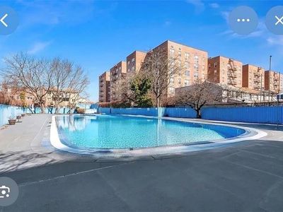 1237 Avenue Z APT 5E