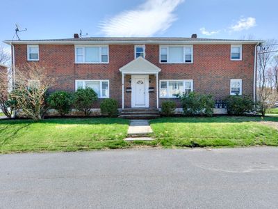 10 Vecchia St APT C