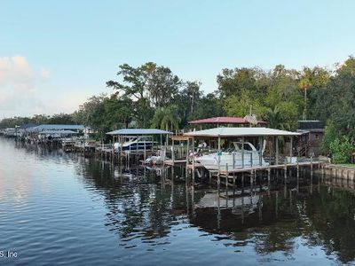 83 ROSCOE Boulevard N