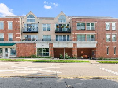Property at 1800 Dewes St UNIT 202, Glenview, IL