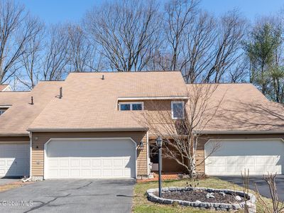 24 Commonwealth Drive