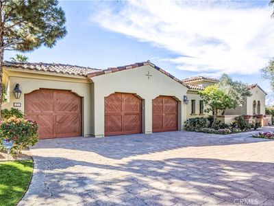 13 Cassis Cir
