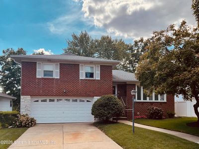 40 Hillis St