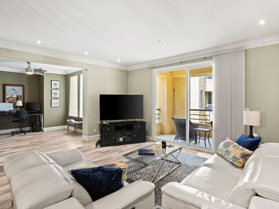 220 E Flamingo Rd UNIT 201