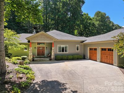 330 Sanctuary Dr
