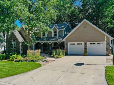 2085 Crestwood Springs Dr