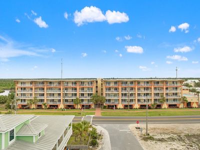 2202 Highway 98 Unit 402