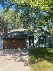 1361 Knoll Dr