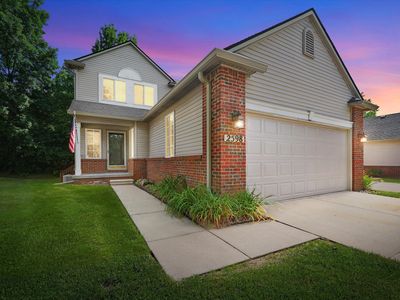 2598 Woodcliff Trl