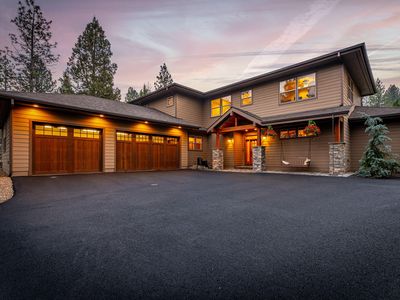 1823 NW Remarkable Dr