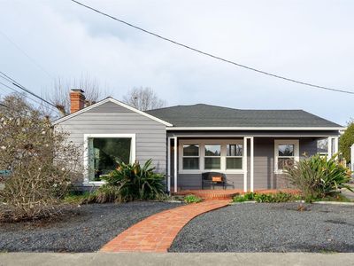 1803 Humboldt Street