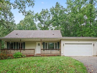 251 Lakeway Dr