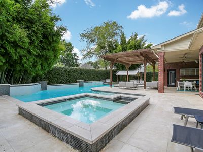 1902 Hollow Wind Dr