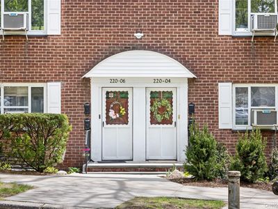 220-04 Stronghurst Avenue #Lower