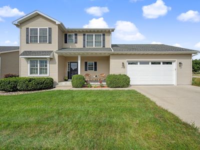 3005 Whitetail Ln
