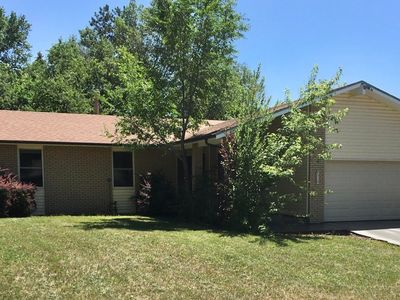 3814 Columbia Dr