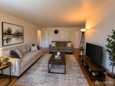 24 Woodedge Ave APT 3