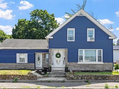 9 Cross St