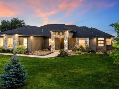 23985 Legends Ln