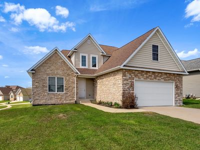 92 Cobblestone Ln