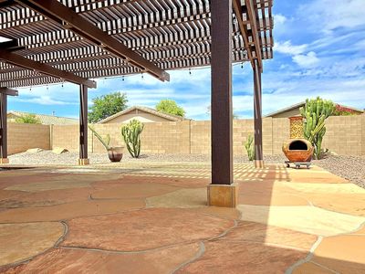 42354 W DESERT FAIRWAYS Drive